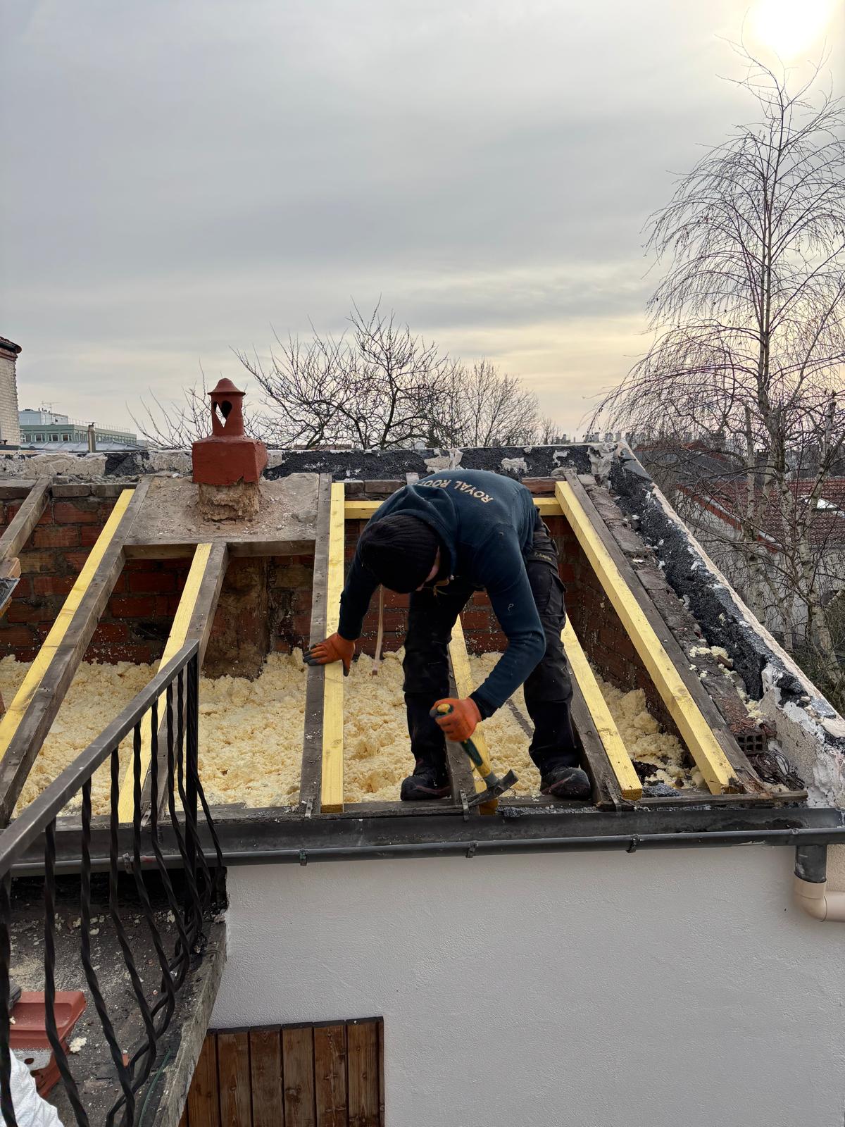 Artisans charpentiers à Montreuil (93100) en Seine-Saint-Denis (93)