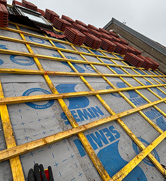 Rénovation  et réparation de toiture à Montreuil (93100) en Seine-Saint-Denis (93)